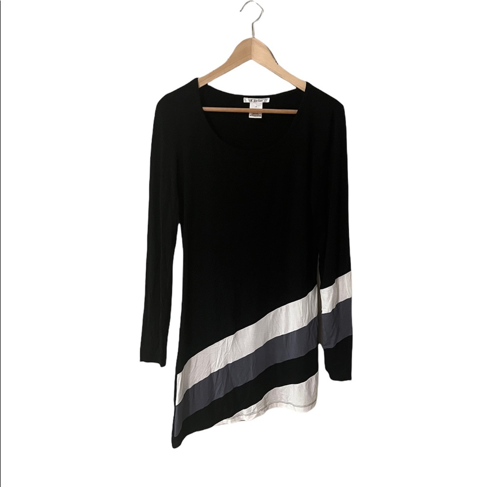 K. Jordan Black & White Asymmetrical Tunic Style Long Sleeve Shirt Size Small
